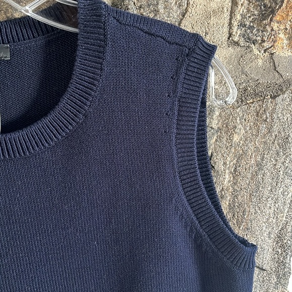 TALBOTS SIZE LP SLEEVELESS COTTON TOP WITH BOTTOM TASSELS NAVY - Picture 3 of 6